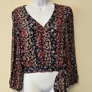 American Eagle Faux Wrap Balloon Sleeve Floral V-Neck Top S